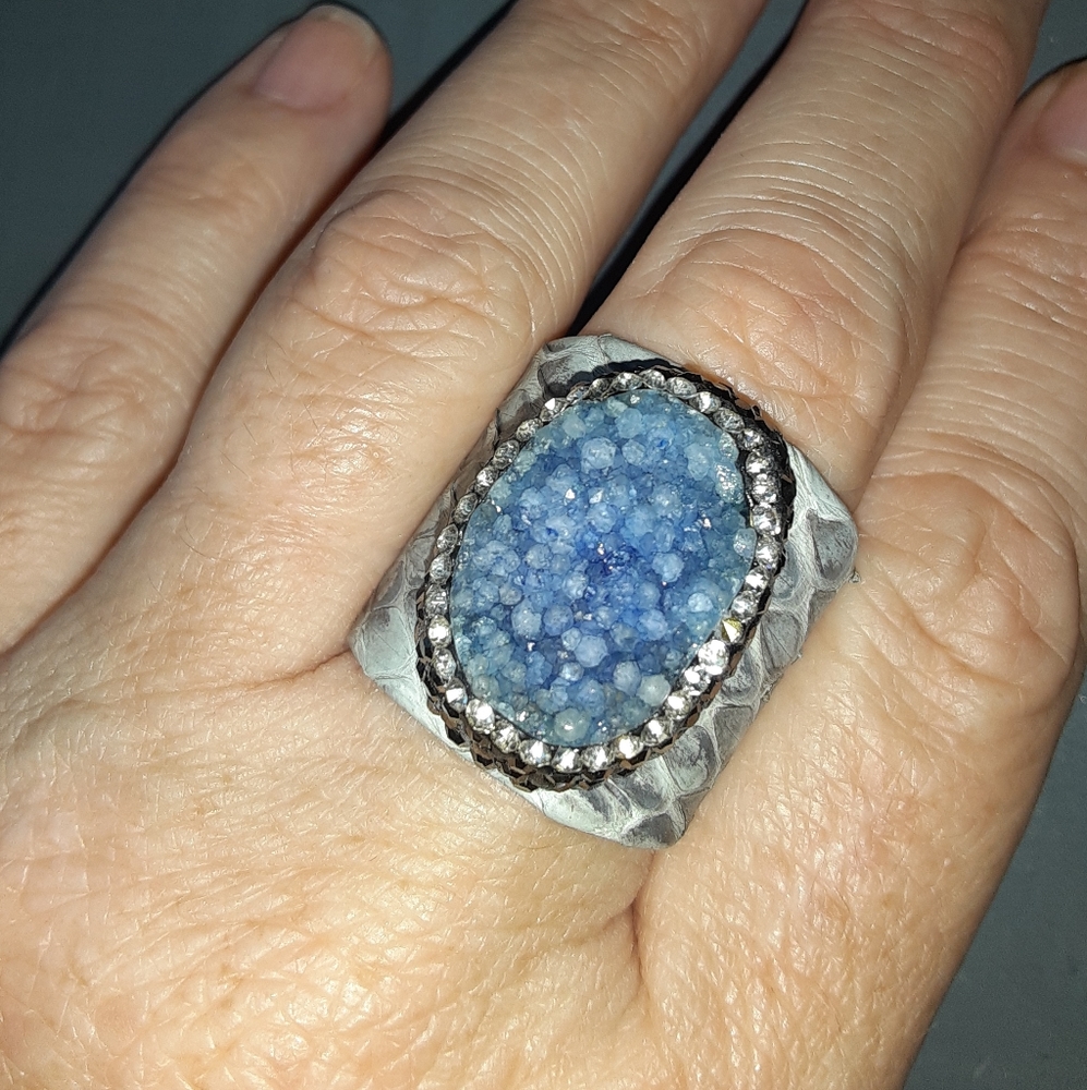 LA fashion ring